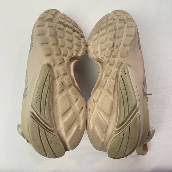 Nike Woman’s Presto Fly Oatmeal Sneaker Size‎ 10 - Picture 7 of 9